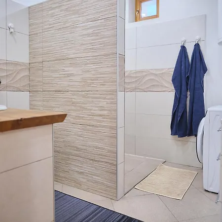 Hisa Na Zlatem Polju Дом отдыха Lukovica pri Domzalah