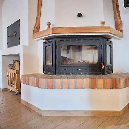 Hisa Na Zlatem Polju * Lukovica pri Domžalah