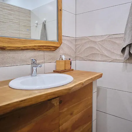 Tatil Evi Hisa Na Zlatem Polju *